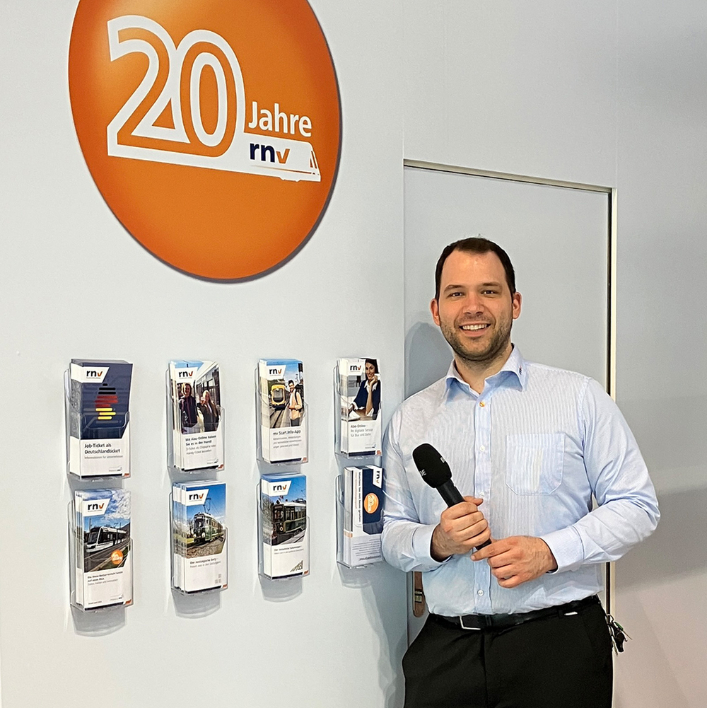 Moderator Jens Schneider auf dem Maimarkt Moderator Jens Schneider auf dem Maimarkt