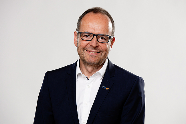 Portraitaufnahme Christian Volz, kaufmännischer Geschäftsführer der rnv GmbH
