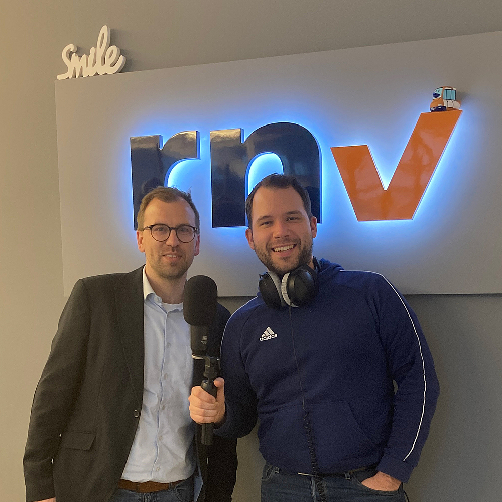 Marcel Hebeler, Bereichsleiter Vertrieb und Tarif bei der rnv und Jens Schneider, Podcast-Moderator