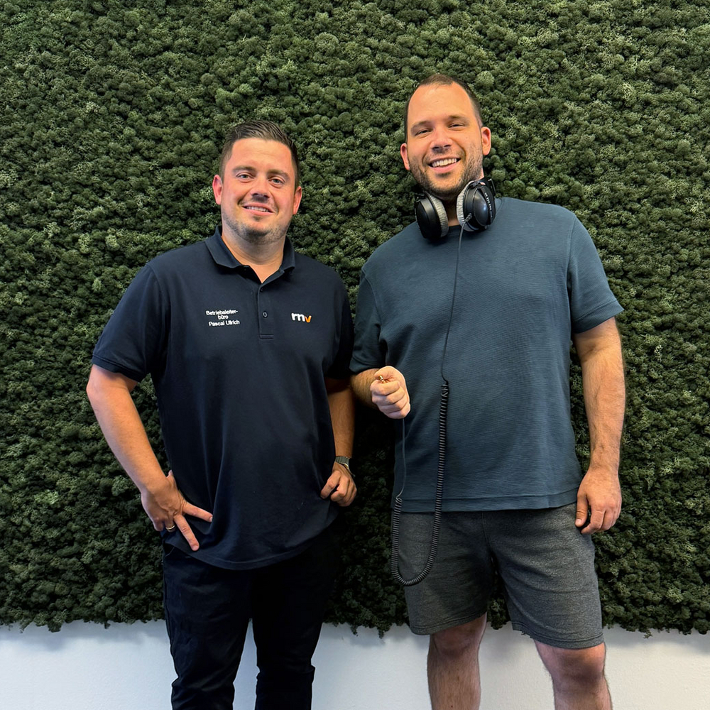 Notfallmanager Pascal Ullrich und Podcast-Moderator Jens Schneider